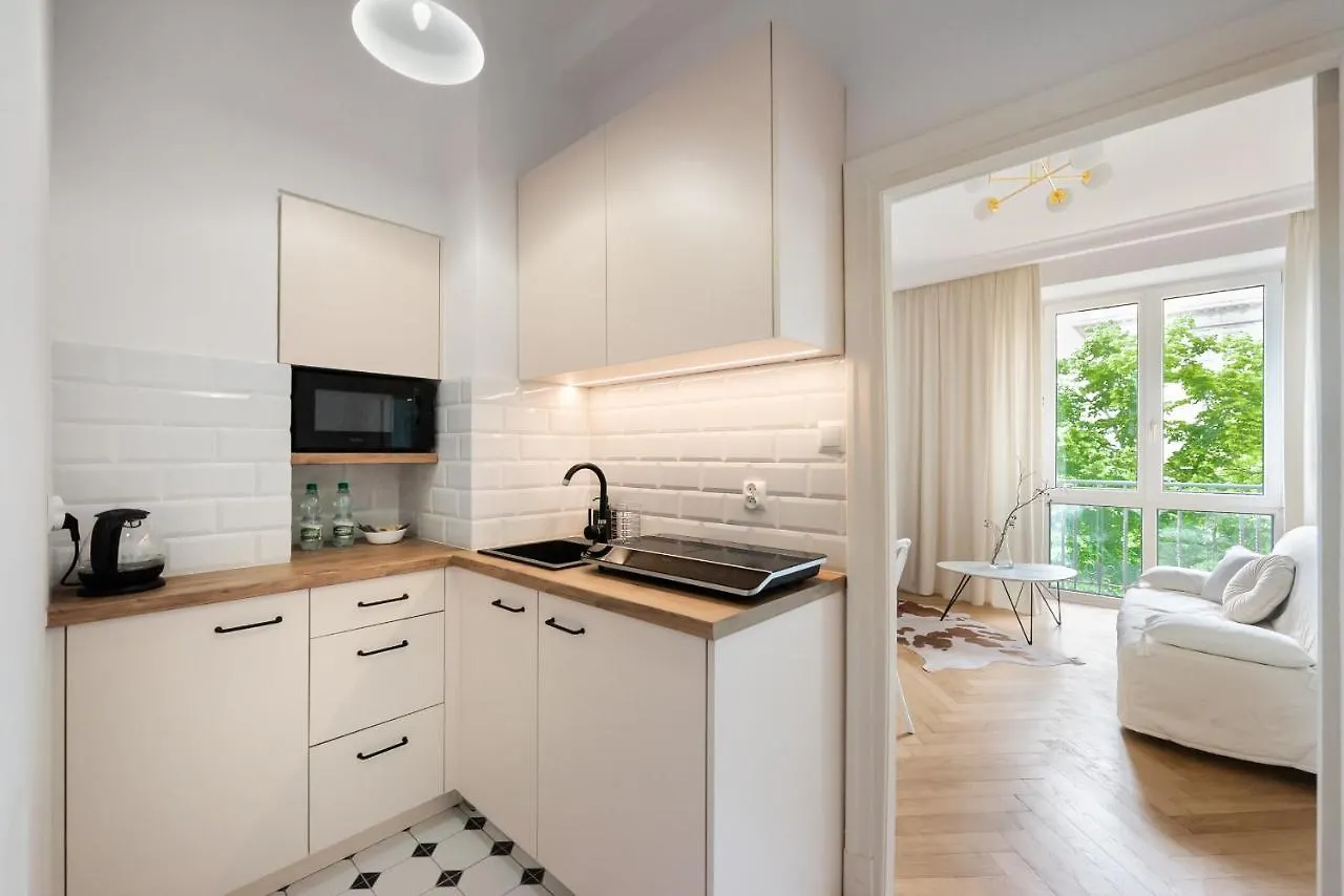 Plac Konstytucji Bright Apartment Warsaw