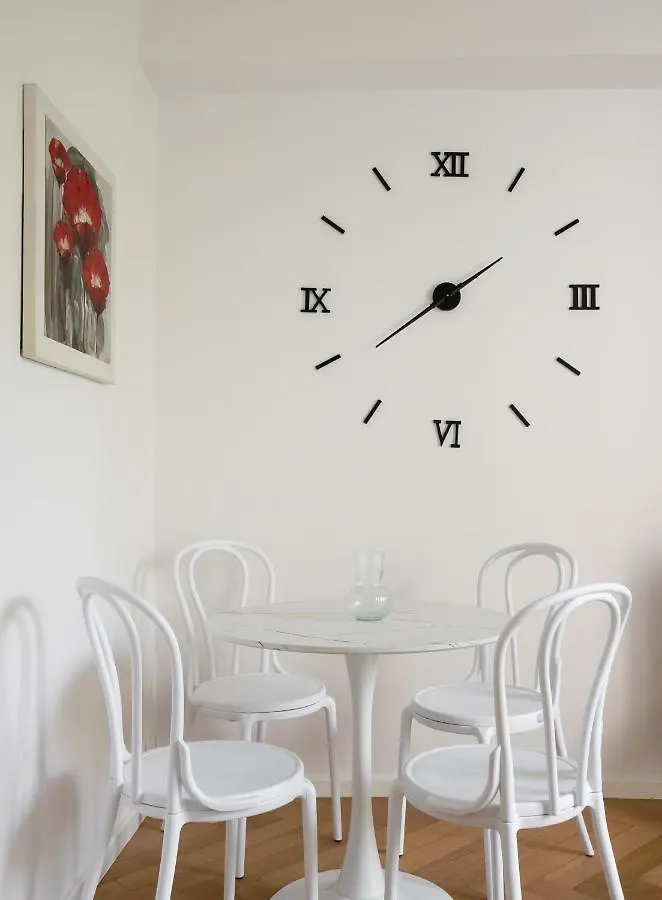 Plac Konstytucji Bright Apartment Warsaw